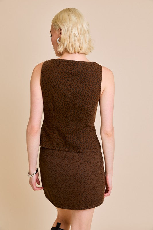 Never Better Sleeveless Leopard Button Down