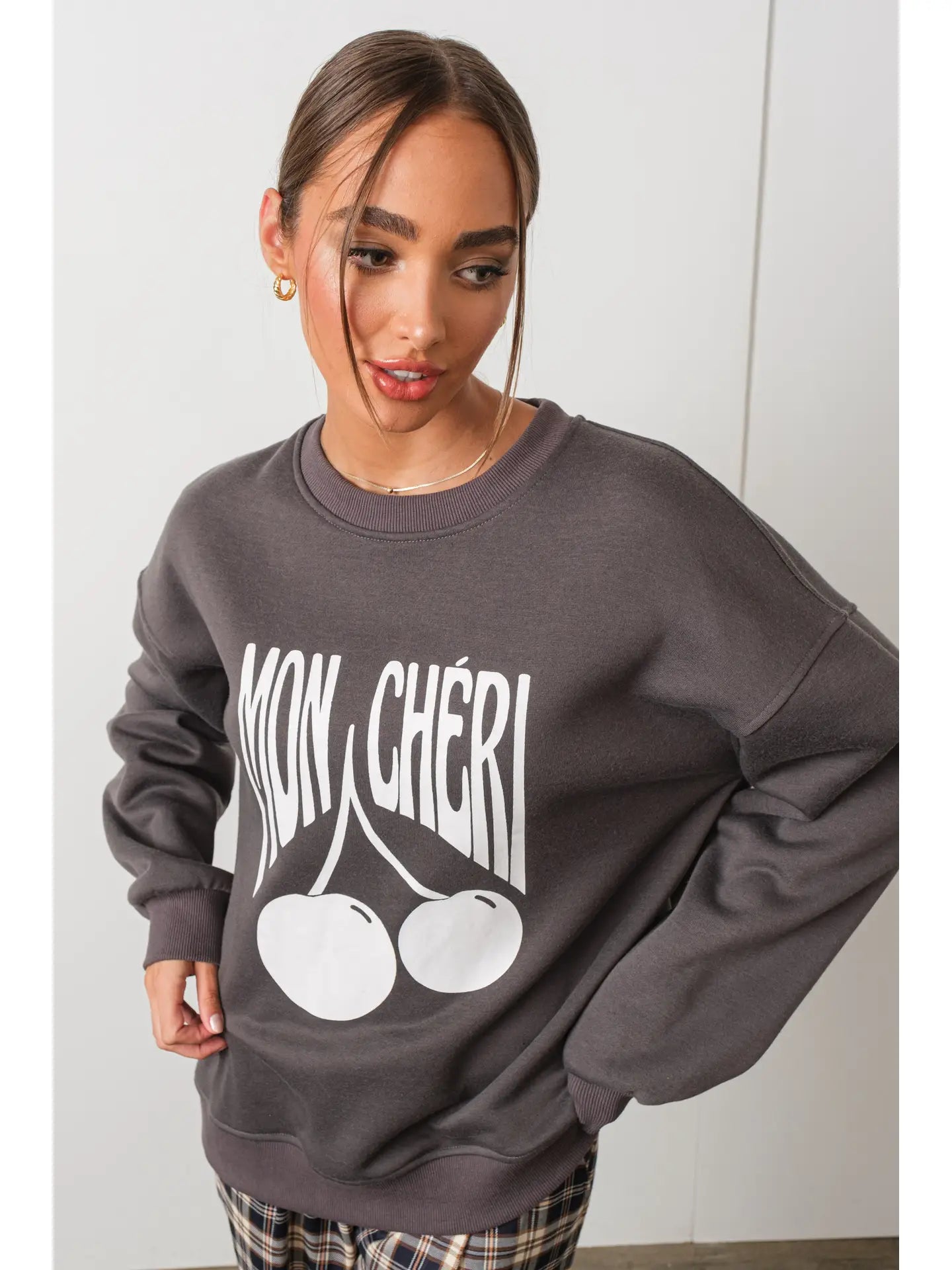 Mon Cheri Graphic Sweatshirt